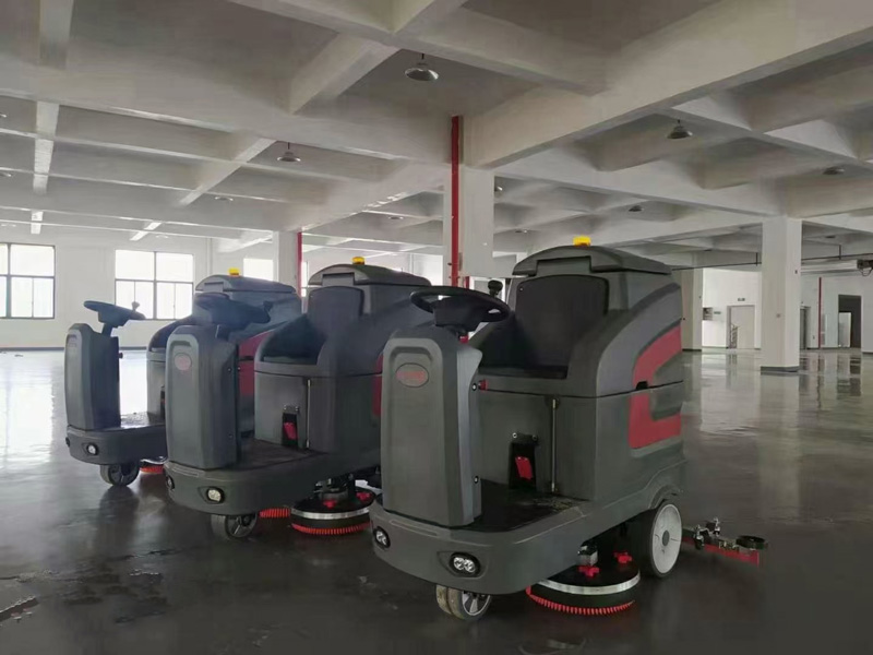 地面有污漬怎么辦？揚(yáng)子洗地機(jī)幫你解決